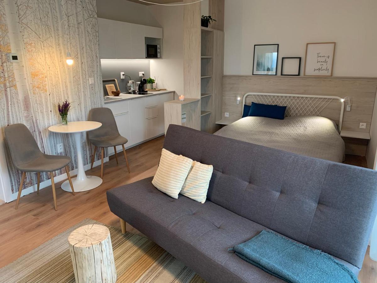 Brand New Apartment In Private Resort Lipótszentmiklós Kültér fotó